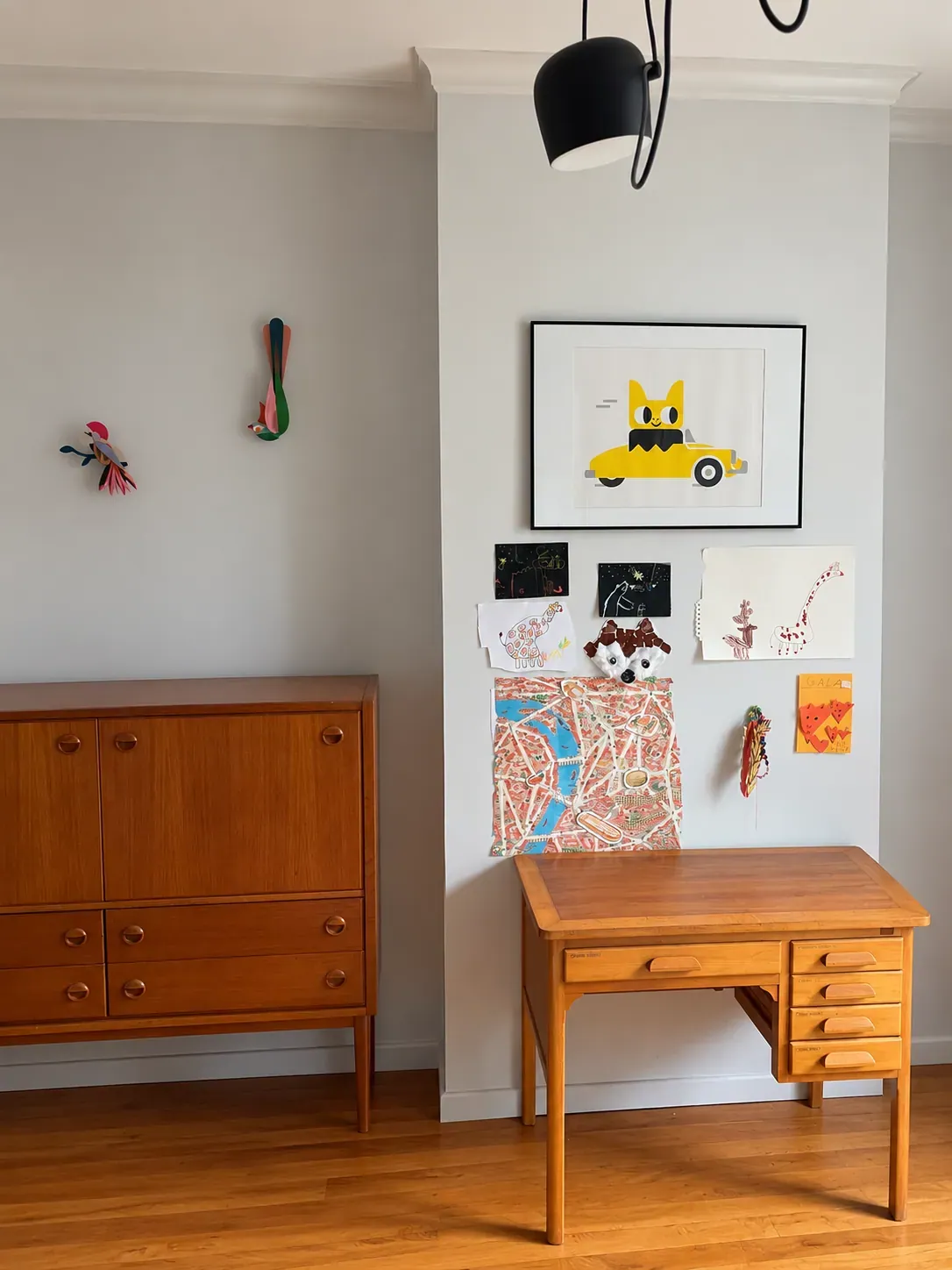 Coin créatif d’enfant minimaliste ou, avant travaux